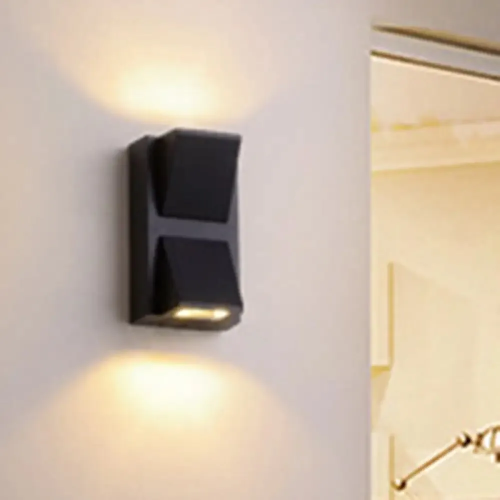 Minimalist Triangle Aluminum Flush Wall Sconce - Small/Large - Black - Corridor Lamp