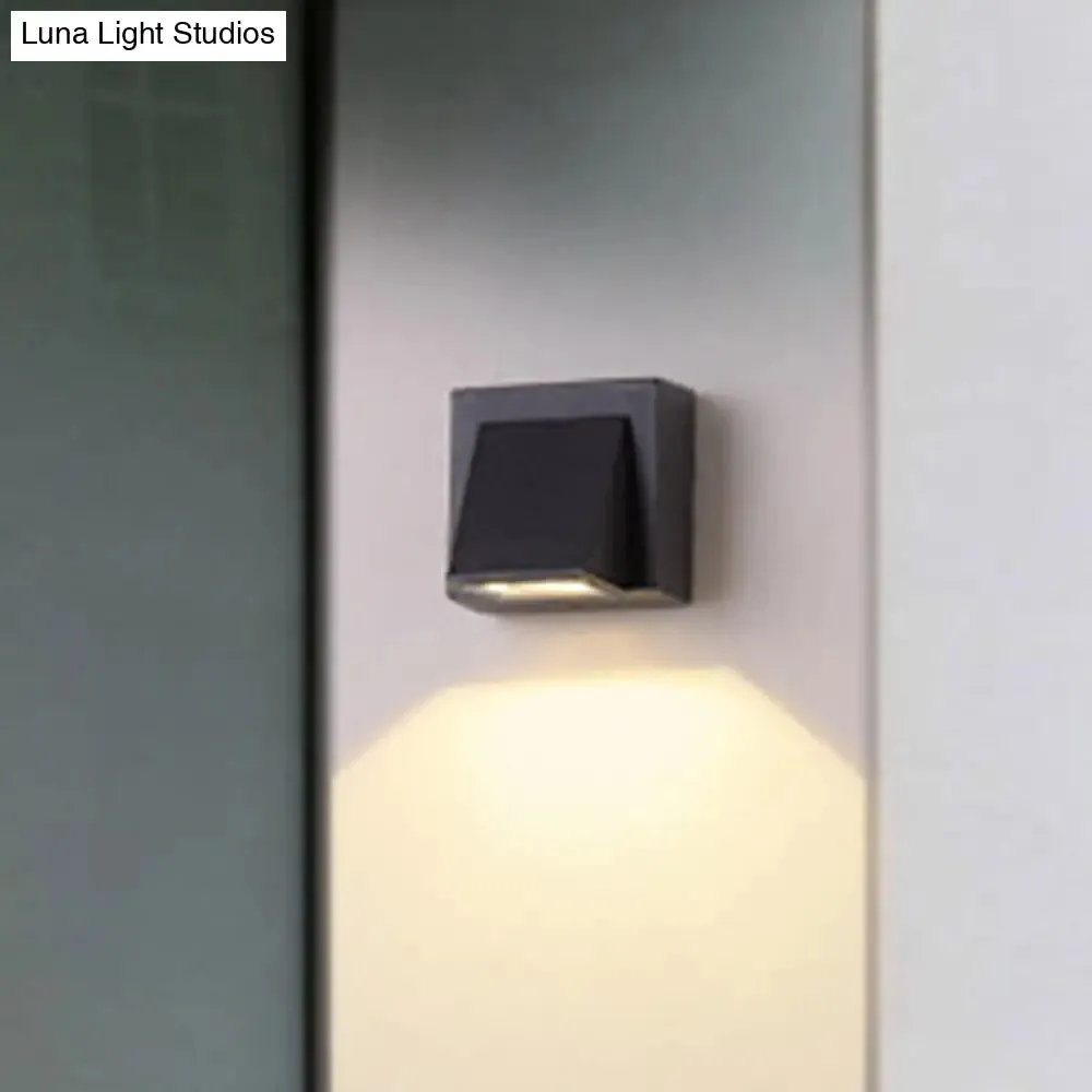 Minimalist Triangle Aluminum Flush Wall Sconce - Small/Large - Black - Corridor Lamp