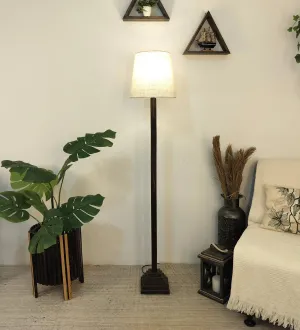 Modern Pinewood Babel Floor Lamp – Elegant Conical Design