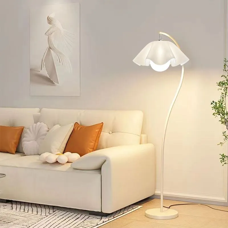 Petal Remote Control Dim LED Floor Lamp