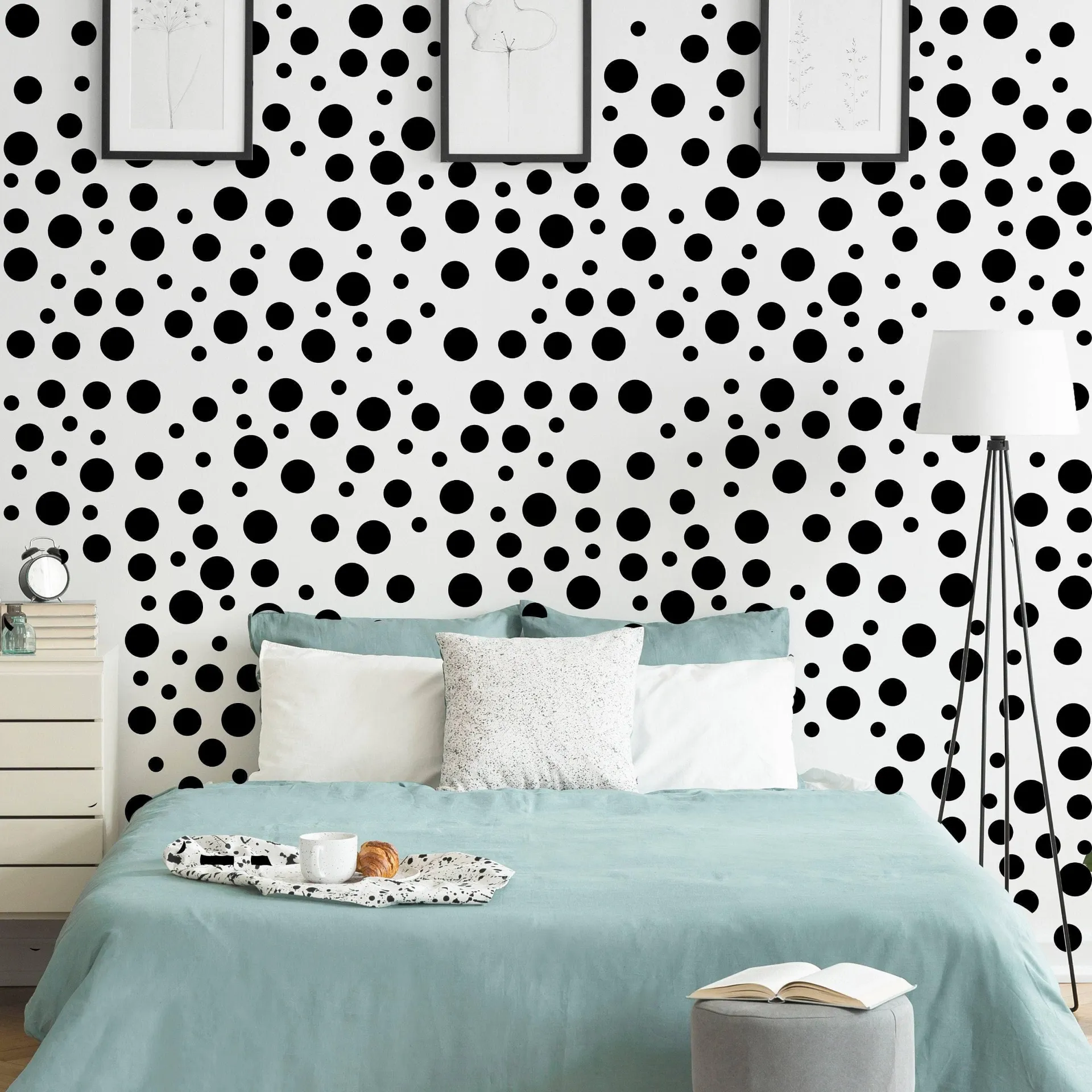 Vinyl Circle Wall Decals - Stylish Whimsical Stickers for Interior Decoration